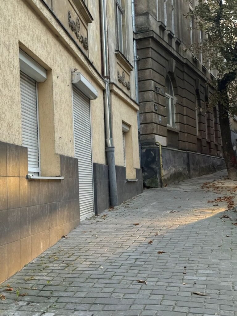 Продається приміщення у місті Львів