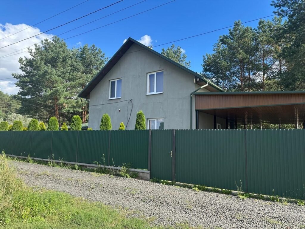 Продається будинок біля міста Нововолинськ
